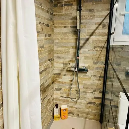 Διαμέρισμα Cosy *